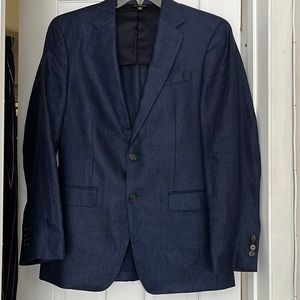 Brand new, beautiful men’s jacket by Banana Republic. Smoke free home.